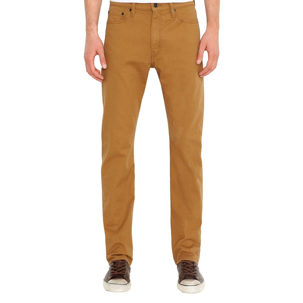 Brown Levi’s 513 Slim Straight